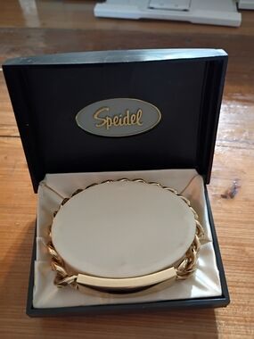 Vintage 60's Gold Toned Speidel ID bracelet With Case Unengraved